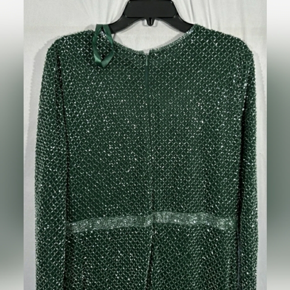 NEW! MAC DUGGAL FULLY BEADED GREEN GOWN. SZ 16 - Picture 7 of 9
